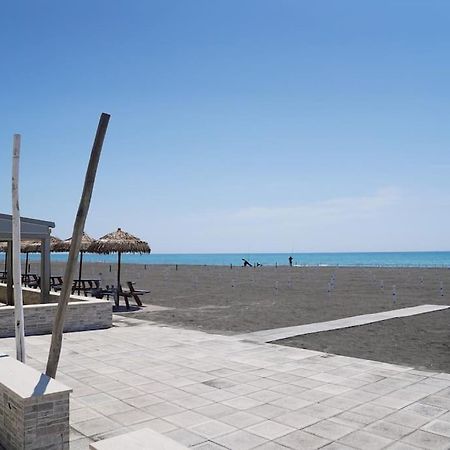 Апартаменти Terrazza Marina Torre di Montalto Екстер'єр фото